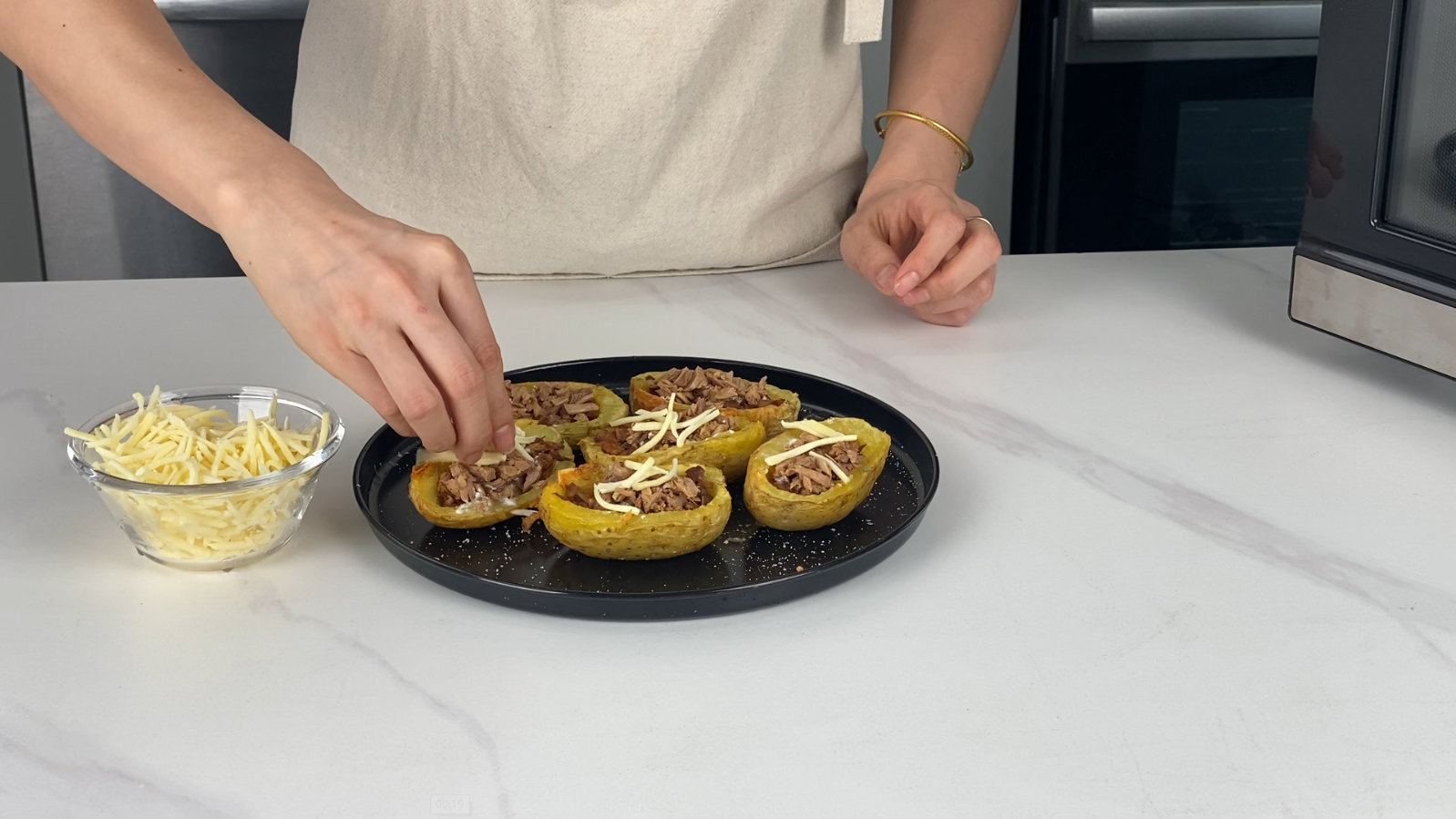Loaded Pulled Pork Stuffed Potatoes