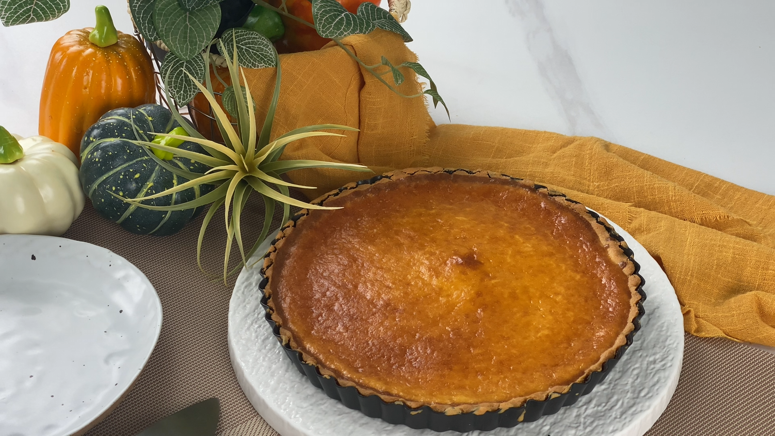 Pumpkin Cheese Bus Pie